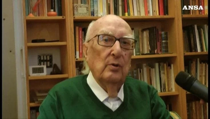 Camilleri, cento anni oggi: le sue parole su vecchiaia e morte: 