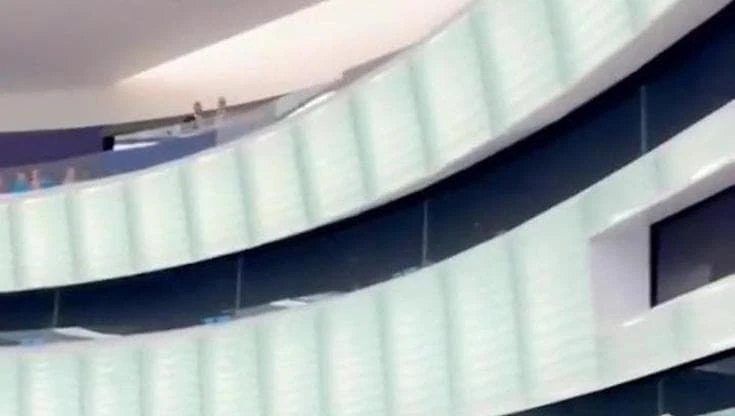 Il Parlamento europeo nega minuto di silenzio per Kirk: la protesta dei patrioti in aula