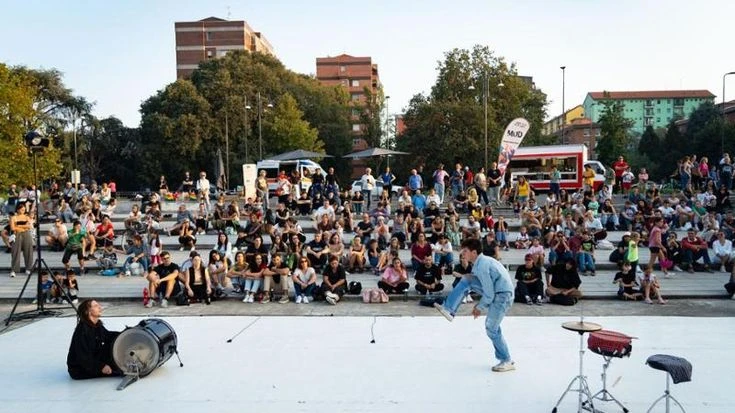 Milano urban dance, dall’hip hop al folk: la piazza come scena della danza per tutti