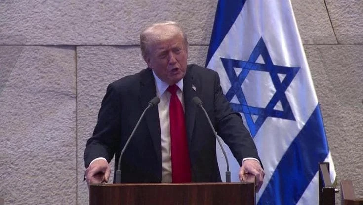 Trump alla Knesset elogia Netanyahu: 