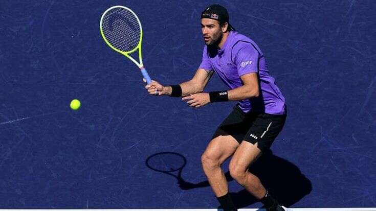 Berrettini esce a Indian Wells: Tsitsipas vince in due set