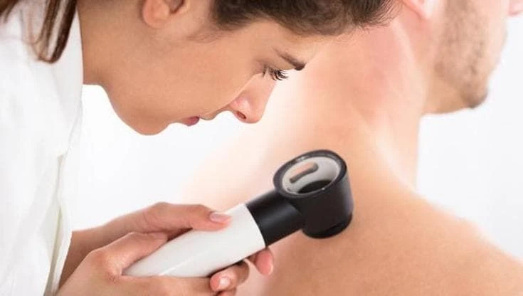 Una triplice arma contro il melanoma