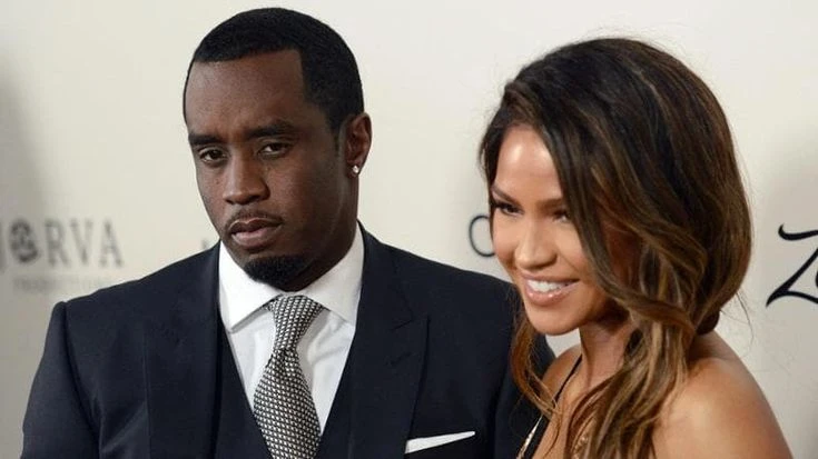 P.Diddy, una ex fidanzata al processo: “Mi ha spinto a maratone sessuali con altri uomini”