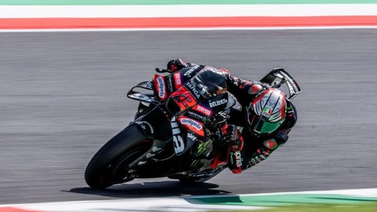 MotoGp, Bezzecchi in pole al Mugello e prima fila targata Aprilia. Marc Marquez 4°, Bagnaia 6°