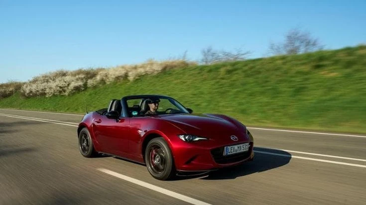Estate, è l’ora delle cabrio: ecco le migliori in listino dalle supercar a quelle belle e possibili
