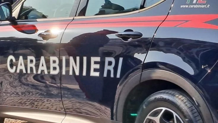 Corpo carbonizzato di un uomo trovato in un’auto alle porte di Lecce