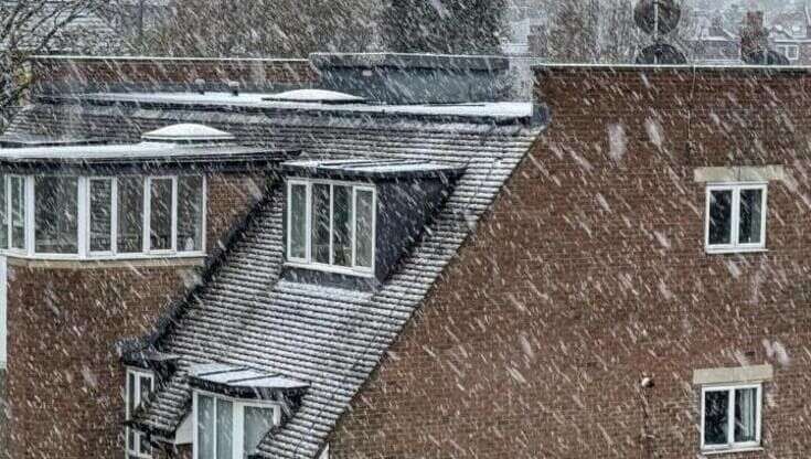 Londra si risveglia sotto la neve: assaggio di inverno a Novembre