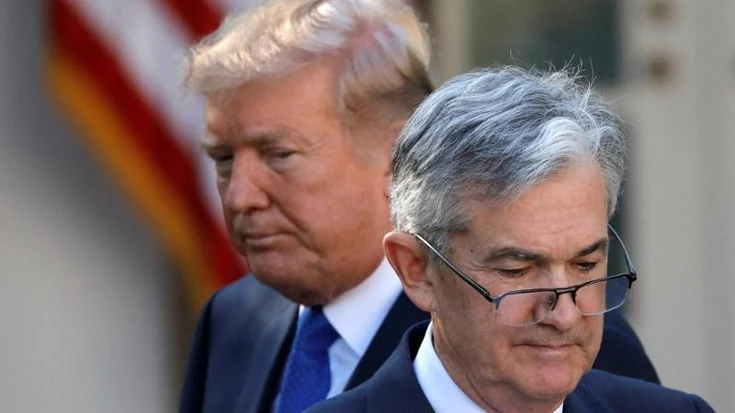Powell resiste a Trump: la Fed lascia i tassi invariati: “Aumentata l’incertezza”