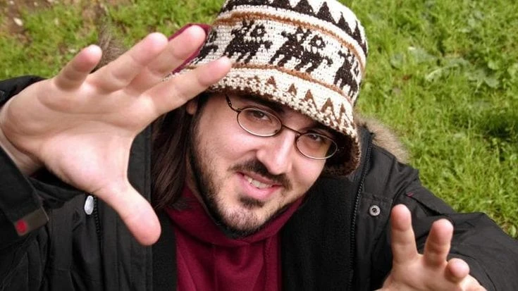 Piotta-Premio Tenco, dopo la denuncia del rapper arriva la replica. “Il regolamento è chiarissimo, agiremo per vie legali”