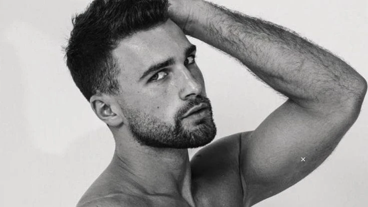 Flavio Ubirti, pettorali e gran sorriso. A “Temptation island” tutte lo vogliono