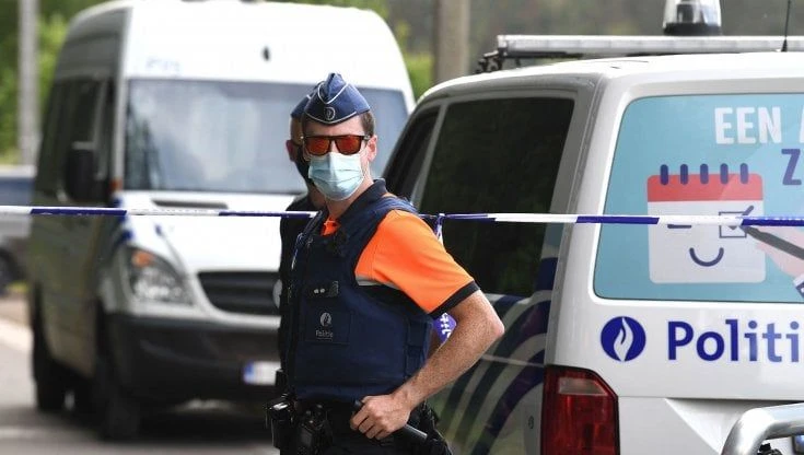 Belgio, corpo trovato in parco è del militare 