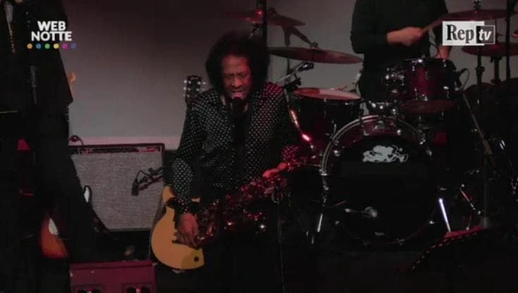 James Senese, l'esibizione dal funk al blues con 