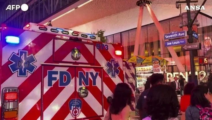New York, sei persone accoltellate all'interno della Penn Station