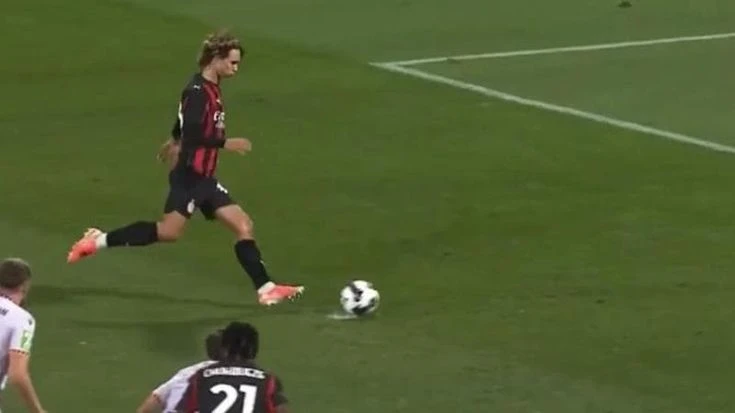 Milan, Comotto: rigore a cucchiaio a 17 anni come l’idolo Pirlo