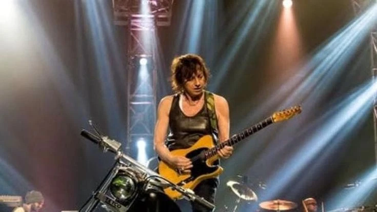 Gianna Nannini si frattura il braccio sul palco. Ecco come proseguirà il tour