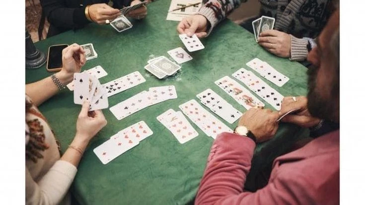 Scopa e briscola scalzati come i giochi di carte più popolari. Ecco la classifica: Burraco al top