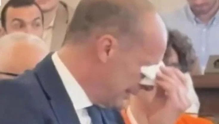 Allegri riceve in lacrime il premio dedicato al maestro Galeone: 