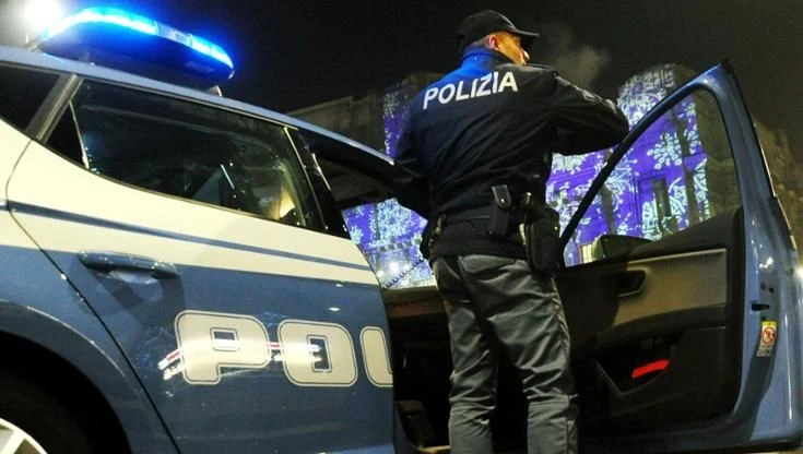 Bari, ragazzo picchiato da un uomo con una mazza da baseball a Madonnella: ricoverato con traumi