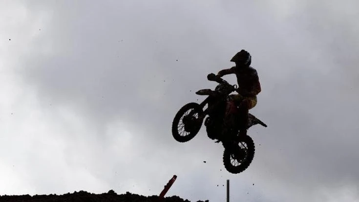 Gorizia, pilota di motocross muore a 20 anni sotto gli occhi del padre