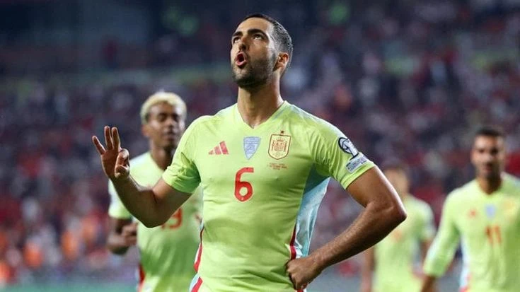 L’azione da antalogia della Spagna, in gol dopo 25 passaggi e 66 tocchi