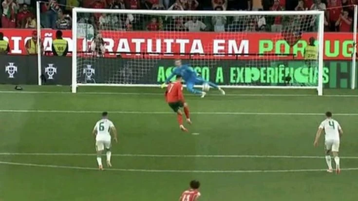 La triste serata dal dischetto: da Ronaldo a Haaland, 4 rigori concessi, tutti sbagliati