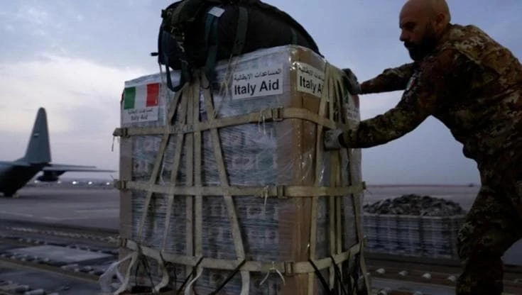Gaza, aiuti paracadutati dall'Italia: 100 tonnellate di generi alimentari e beni di prima necessità