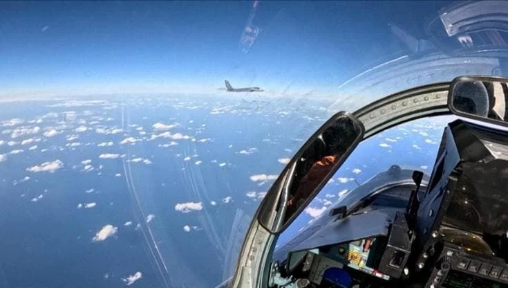 Bombardiere nucleare russo sorvola il Mar del Giappone: Tokyo fa decollare i caccia