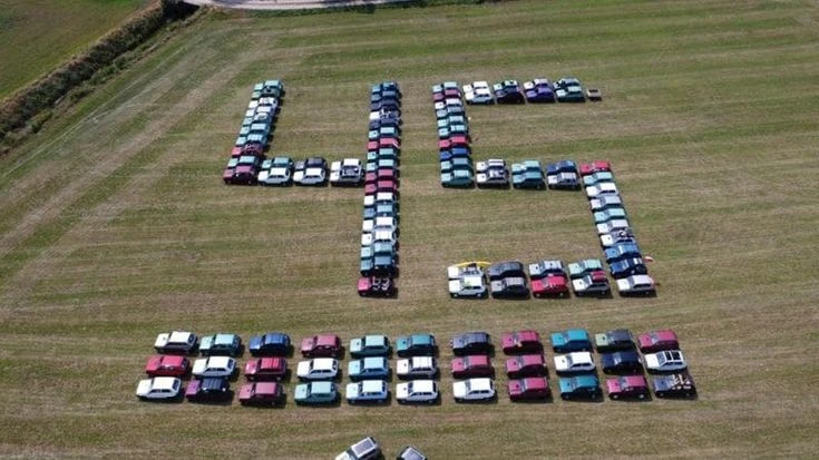 Pandino, grande festa per i 45 anni della Panda: oltre mille citycar provenienti da tutta Europa