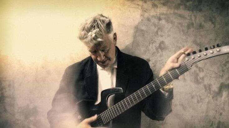 David Lynch. La sua musica è una colonna sonora per viaggi in mondi dolci, selvaggi e lontanissimi