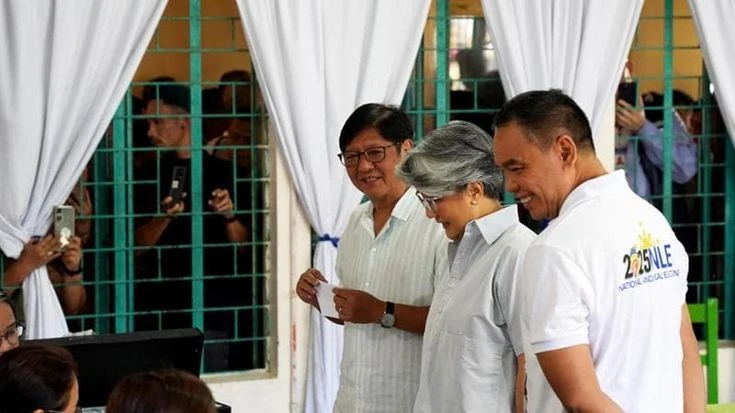Filippine al voto: si decide sulla guerra Marcos- Duterte. L’ex presidente detenuto corre da sindaco