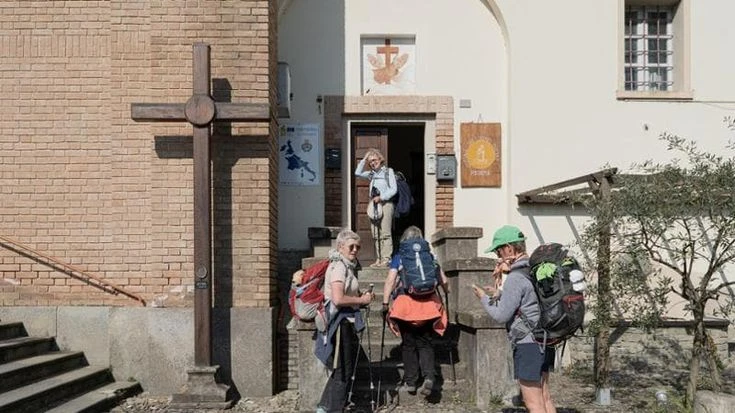 Il viaggio mistico lungo la Via Francigena del reporter Calogero Russo