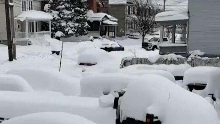 Usa, prima tempesta di neve della stagione: Pennsylvania e Ohio sepolti dalla coltre bianca