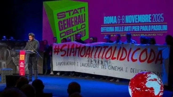 David, la protesta dei lavoratori del cinema a Cinecittà: “Non c’è nulla da festeggiare”
