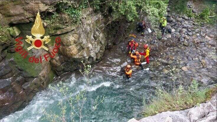 Como, non riemerge dopo tuffo nel Lambro, morto 18enne