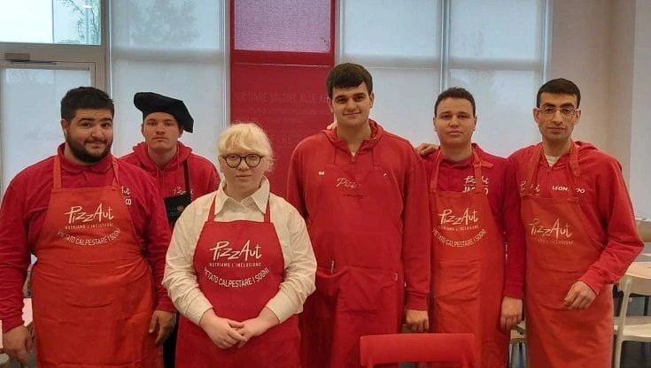 Mattarella nella pizzeria dei ragazzi autistici, il lavoro per i disabili è un sogno diventato realtà