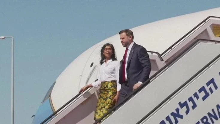 Medio Oriente, Vance in Israele: il vicepresidente Usa all'aeroporto Ben Gurion