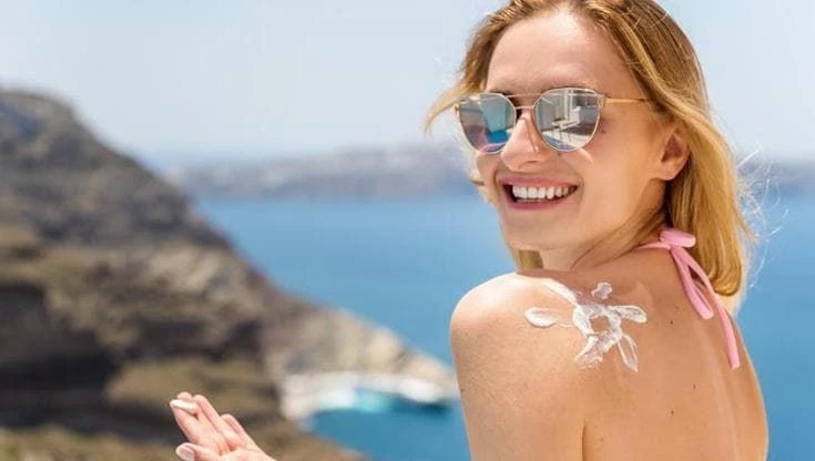 Un neo al sole può diventare un melanoma? Sei cose da sapere prima, durante e dopo l’esposizione