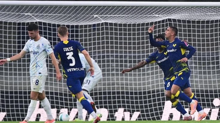 Acerbi e Kolarov litigano con Orban dopo il gol del Verona nel match con l’Inter. Cosa è successo