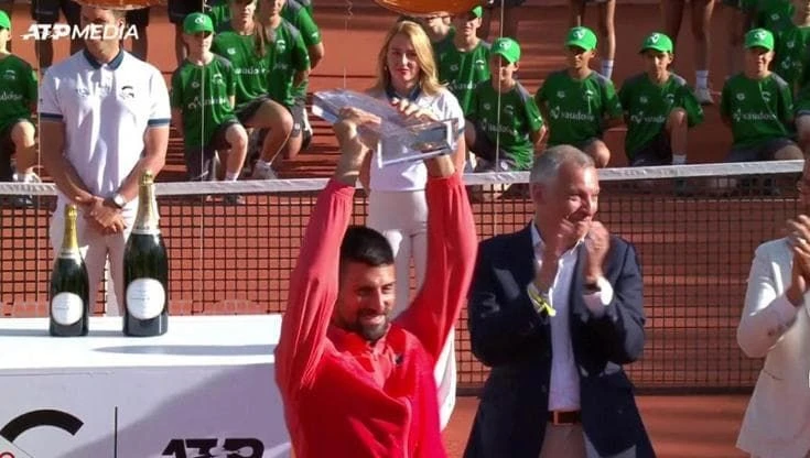 Tennis, Djokovic vince il suo 100esimo torneo: i colpi più belli della finale di Ginevra