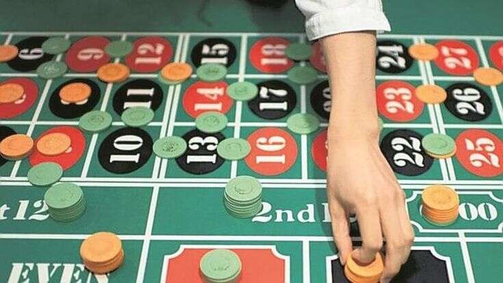 Dai 13mila euro di Anguillara Veneta (Padova) ai 9,500 di Capri: la mappa dei piccoli comuni dove spopola il gioco d’azzardo online