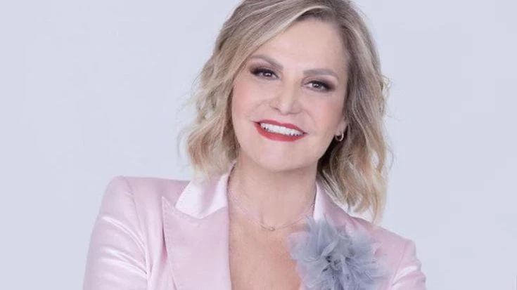 Simona Ventura, la Rai taglia il compenso dopo il suo ok all’Isola dei famosi
