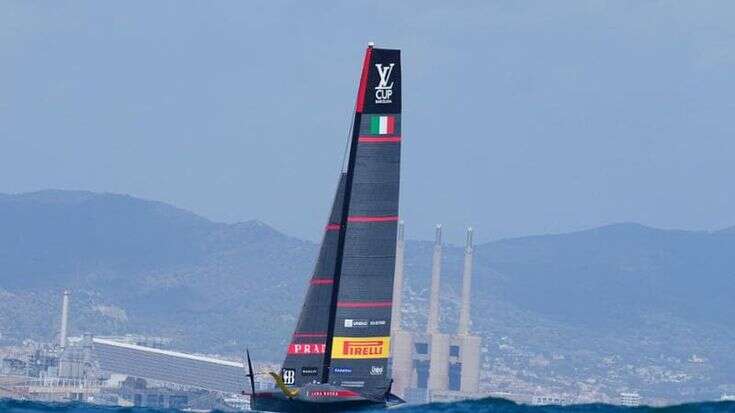 Luna Rossa contro American Magic in semifinale nella Louis Vuitton Cup