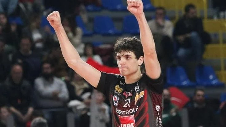 Finale scudetto volley, Civitanova batte Trento in gara-2 e si porta sull’1-1