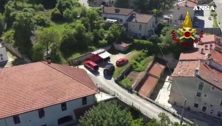Sorelle scomparse: proseguono le ricerche dei vigili del fuoco
