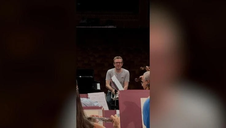 Accademia Santa Cecilia, l'orchestra suona 