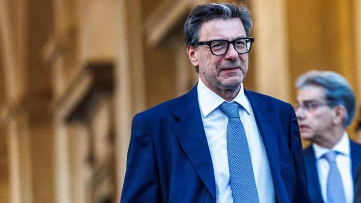 Giorgetti: “Su accise interverremo con decreto, non in cdm. Calma su flessibilità UE”