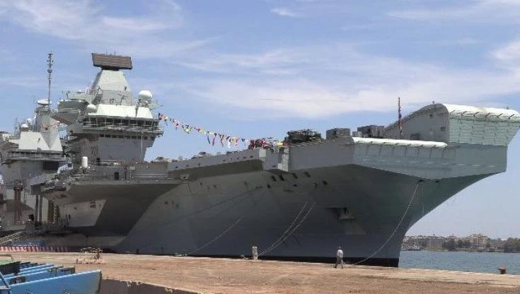 Ad Augusta il nuovo gigante del mare britannico, la portaerei HMS Queen Elizabeth pronta a sfidare la Cina