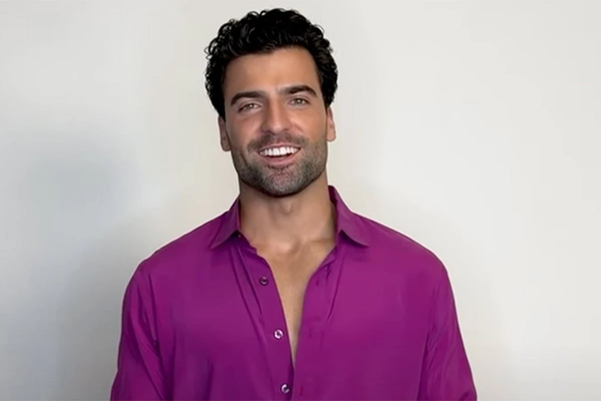 Meet Dancing with the Stars’ new pro: Taylor Swift’s back-up dancer
