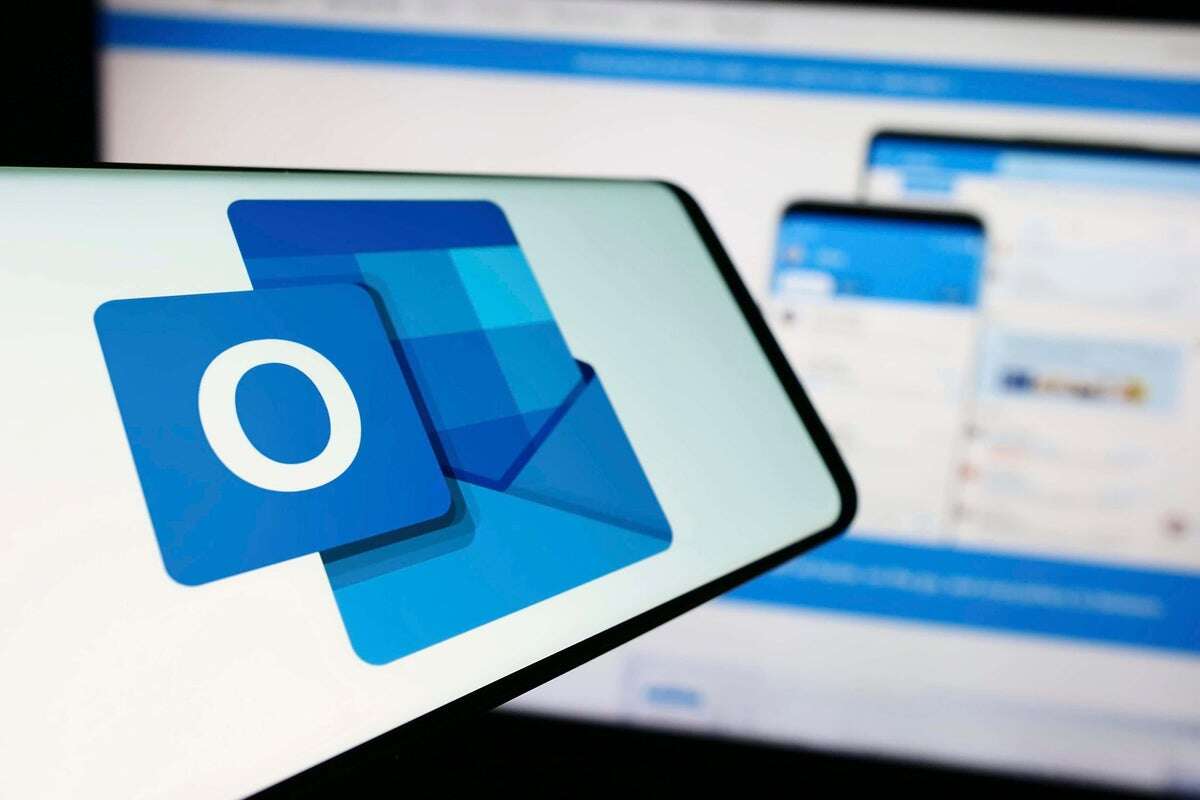 Microsoft investigating outage affecting Outlook services