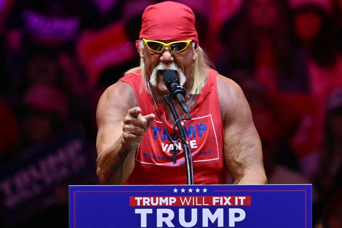 Trump posts photo to commemorate Hulk Hogan’s funeral